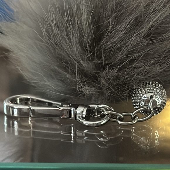 Authentic Vintage Michael Kors Fox Fur Pom Pom Keychain in Gray & Silver - Picture 10 of 13